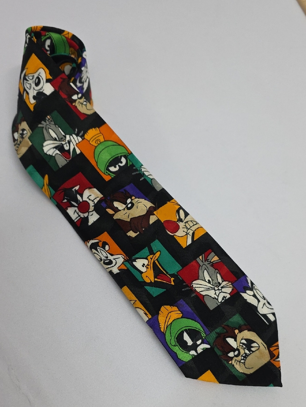 Vintage Looney Tunes Character Necktie Bugs Bunny